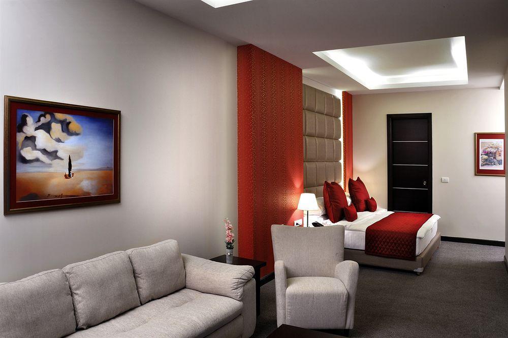 Boutique Hotel Jal el Dib ภายนอก รูปภาพ