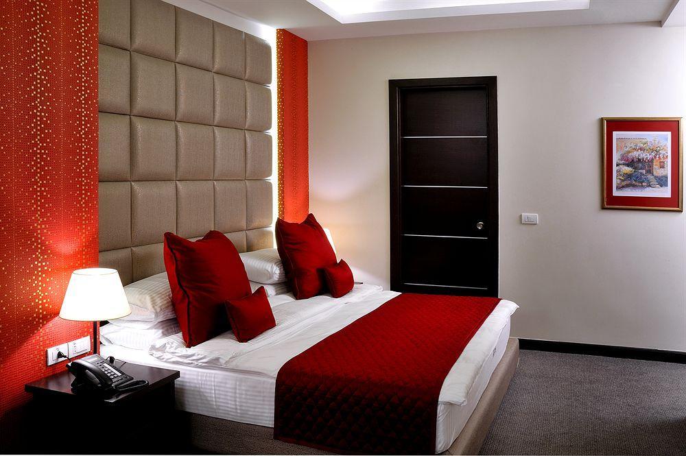 Boutique Hotel Jal el Dib ภายนอก รูปภาพ